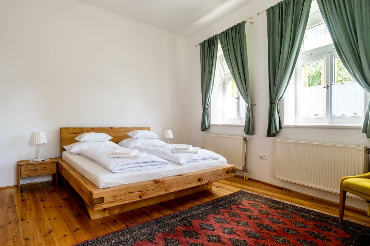 Vaj Bisztro Es Vendeghaz Apartment Palkonya Exterior photo
